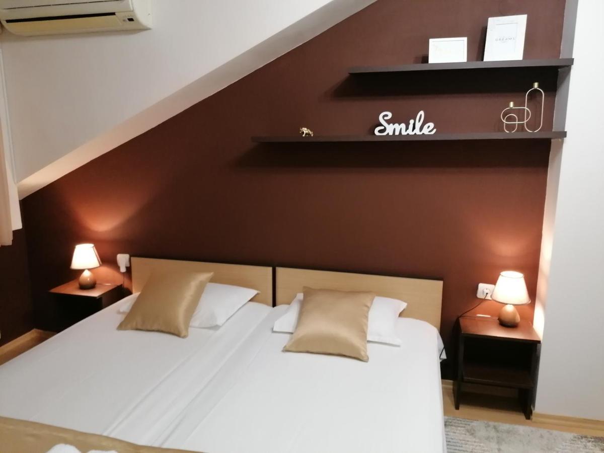 Petkov Family Hotel Blagoevgrad Esterno foto