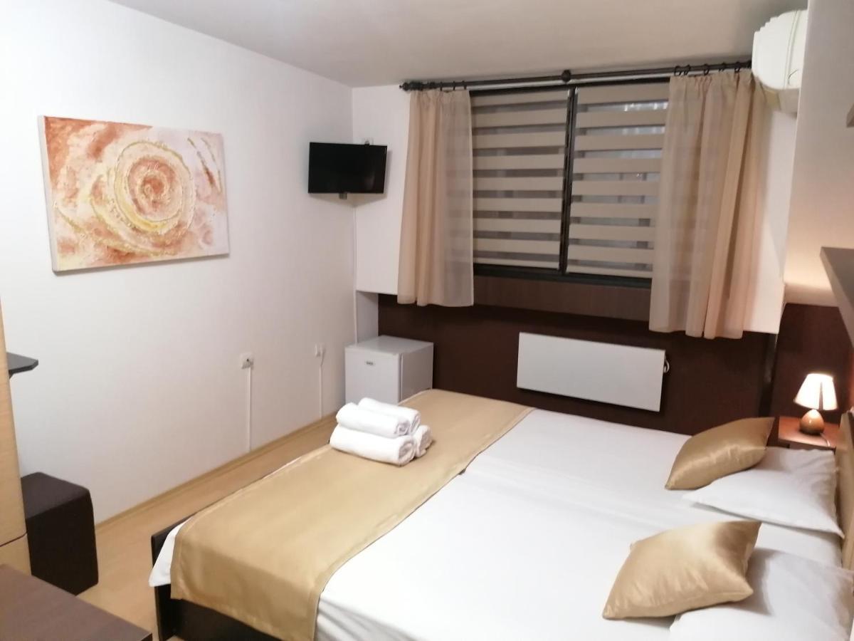 Petkov Family Hotel Blagoevgrad Esterno foto